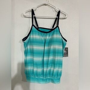 Free tech size 1X NWT aqua blue tankini top